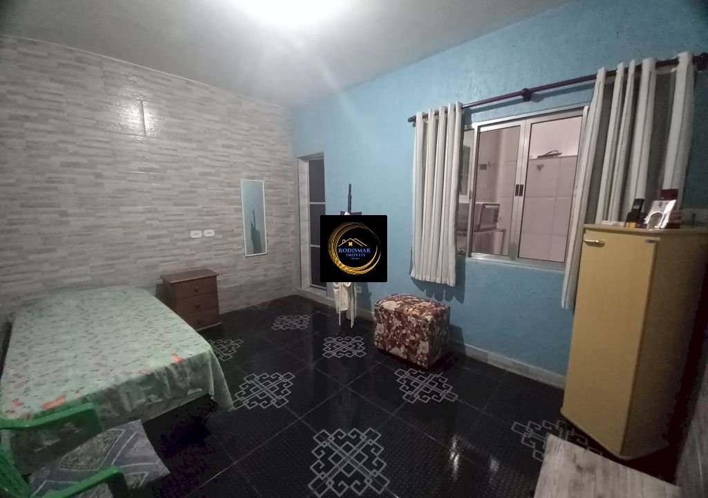 Imagem imóvel Casa em Mongaguá com 4 dormitórios