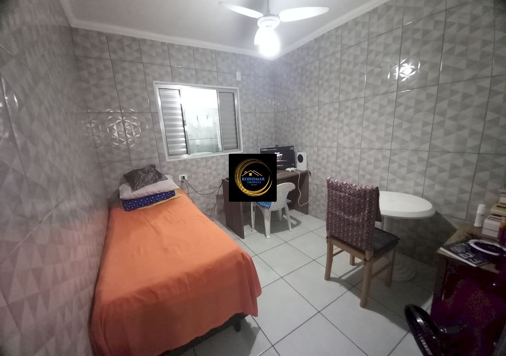 Imagem imóvel Casa em Mongaguá com 4 dormitórios