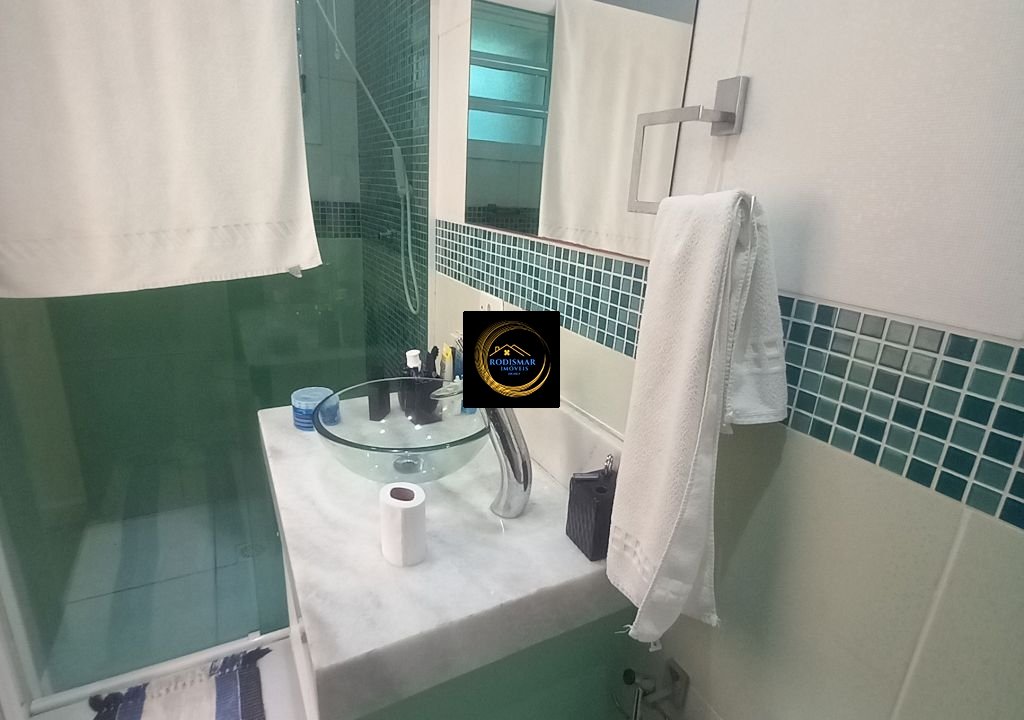 Imagem imóvel Casa em Mongaguá com 8 dormitórios