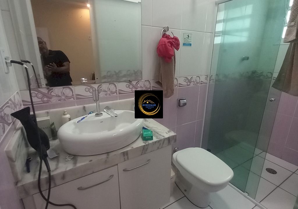 Imagem imóvel Casa em Mongaguá com 8 dormitórios