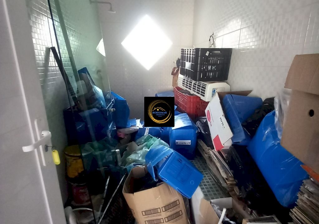 Imagem imóvel Casa em Mongaguá com 8 dormitórios