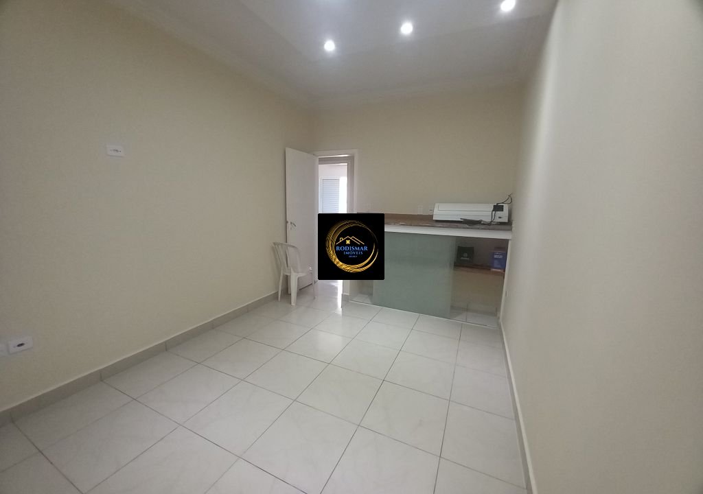 Imagem imóvel Casa em Mongaguá com 8 dormitórios