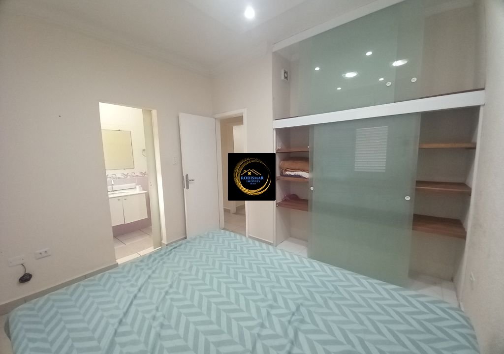 Imagem imóvel Casa em Mongaguá com 8 dormitórios