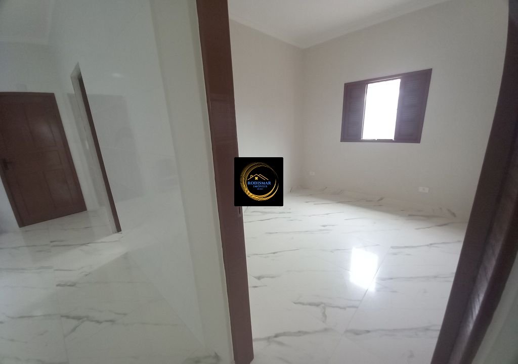 Imagem imóvel Casa em Mongaguá com 4 dormitórios