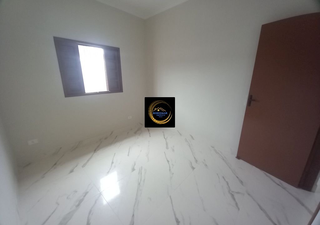 Imagem imóvel Casa em Mongaguá com 4 dormitórios