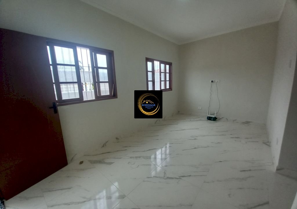 Imagem imóvel Casa em Mongaguá com 4 dormitórios
