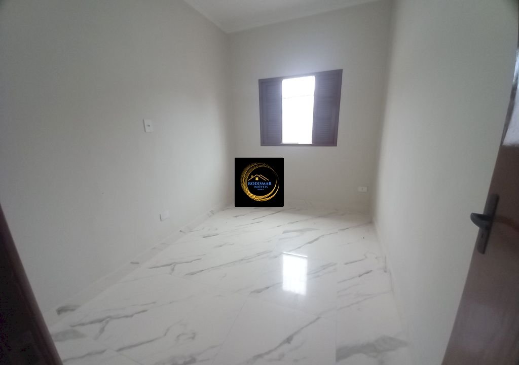 Imagem imóvel Casa em Mongaguá com 4 dormitórios