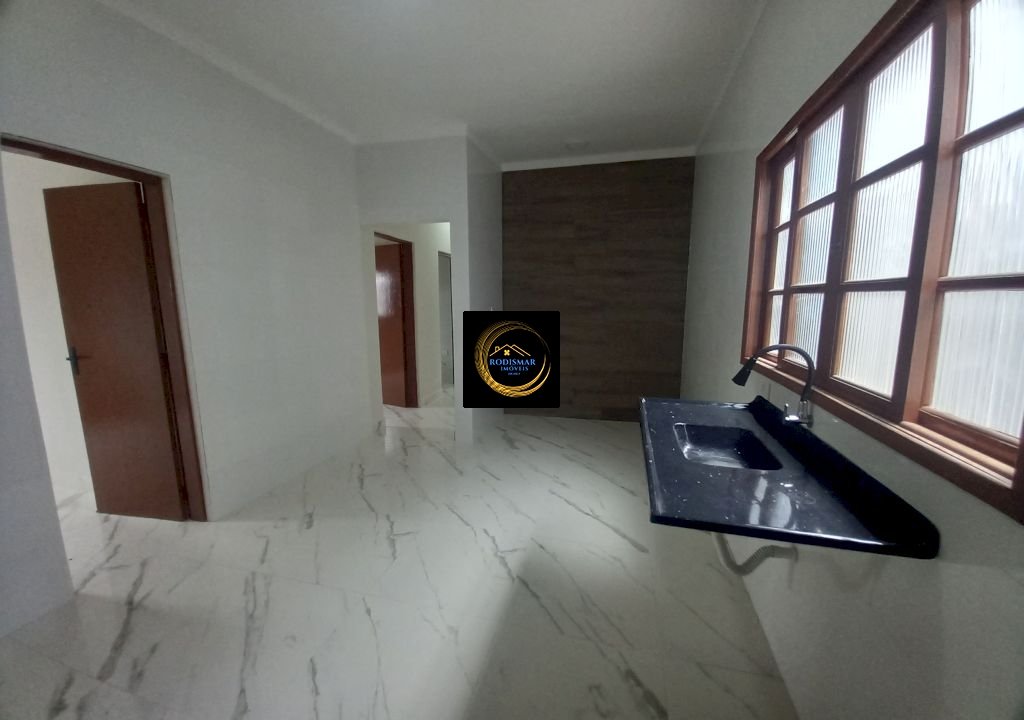 Imagem imóvel Casa em Mongaguá com 4 dormitórios