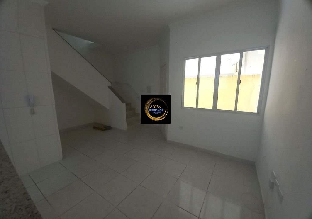 Imagem imóvel Sobrado em Mongaguá com 2 dormitórios