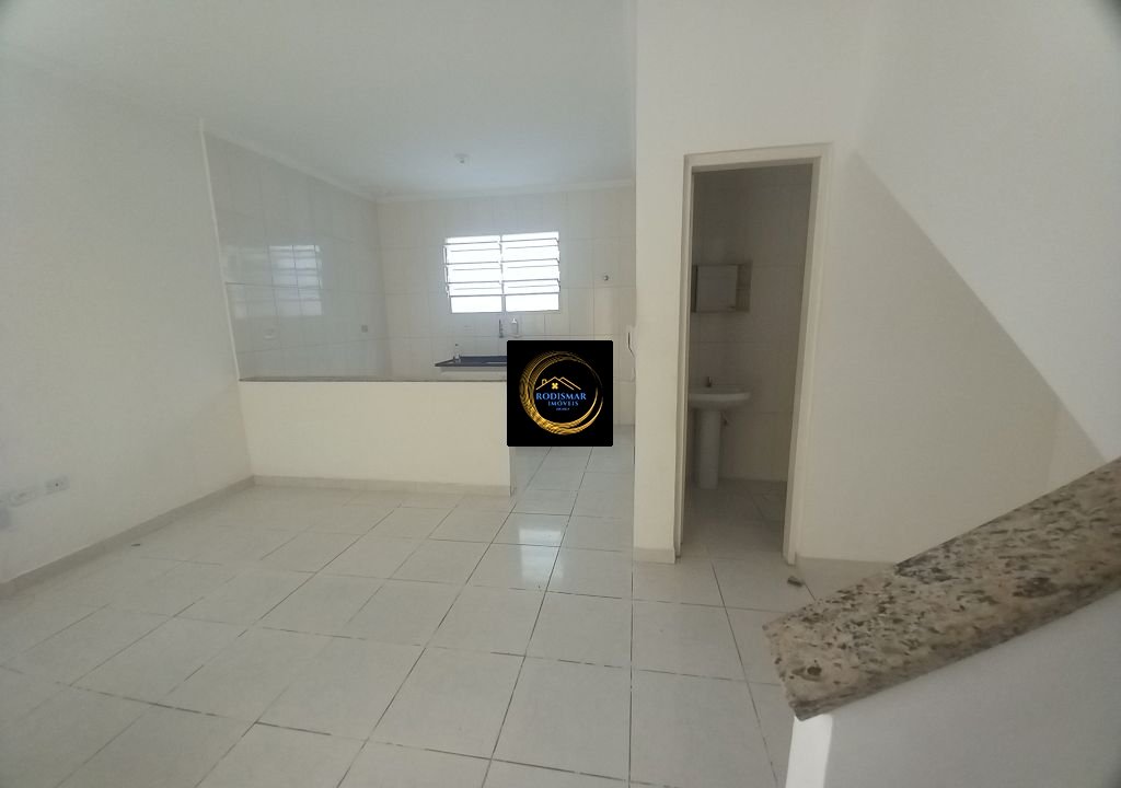 Imagem imóvel Sobrado em Mongaguá com 2 dormitórios