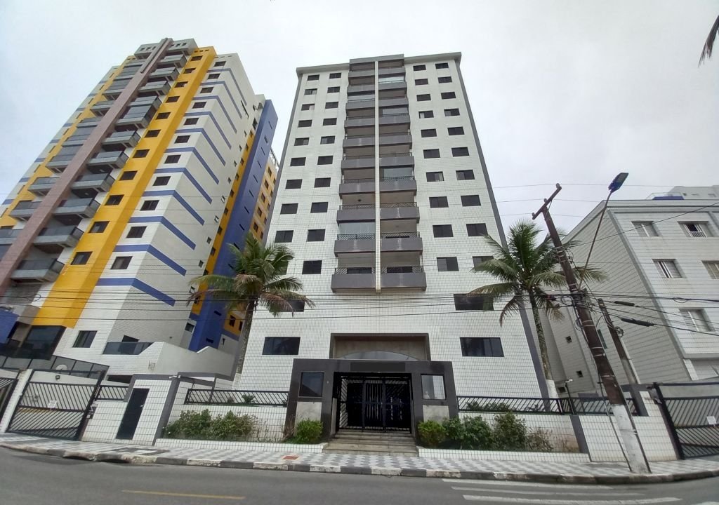 Apartamento em Mongaguá com 2 dormitórios