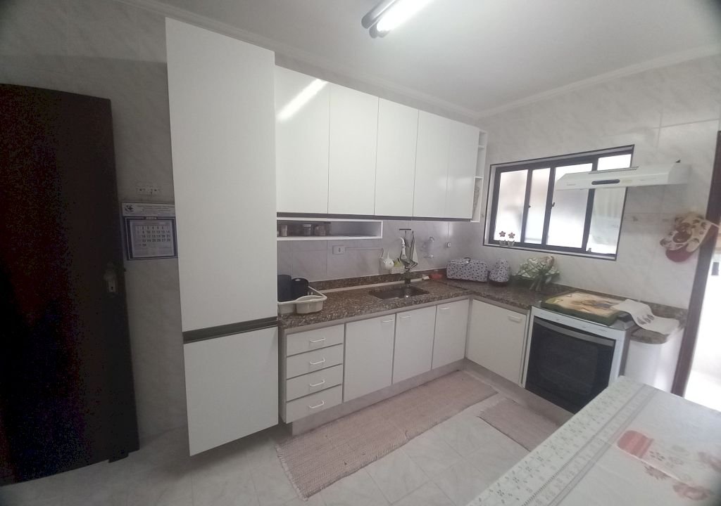 4a196477acabafc90be50863490533ce.jpg