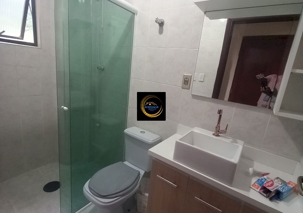 e2ec7e99a29a7a269b7350d70bb1ecd5.jpg