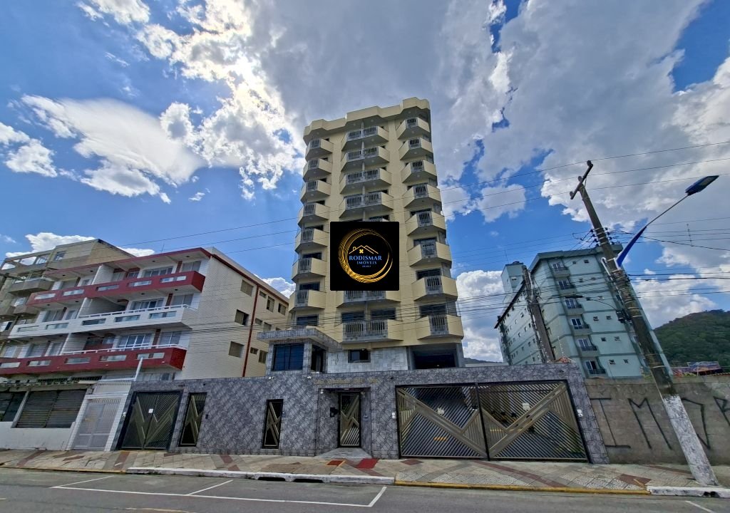 Apartamento em Mongaguá com 4 dormitórios