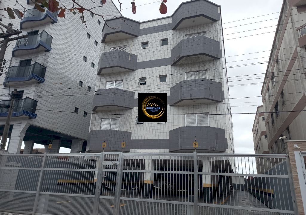 Apartamento em Mongaguá com 2 dormitórios