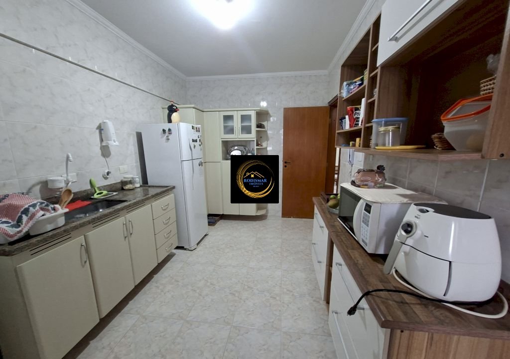 76a9204223f00540fda68bdb85336244.jpg