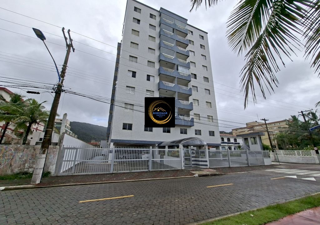 Apartamento em Mongaguá com 4 dormitórios