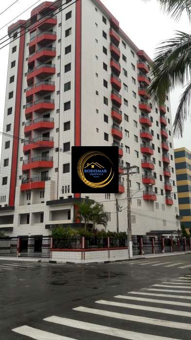 Apartamento em Mongaguá com 3 dormitórios