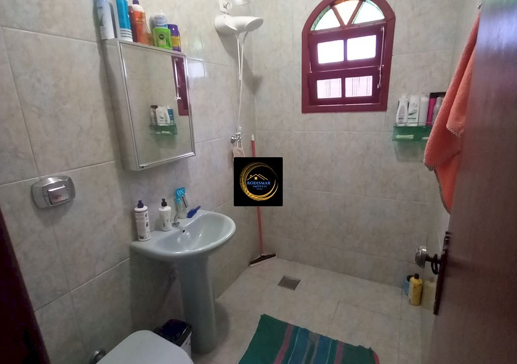 cbafd9696829a9f6f1554941fb2c5740.jpg
